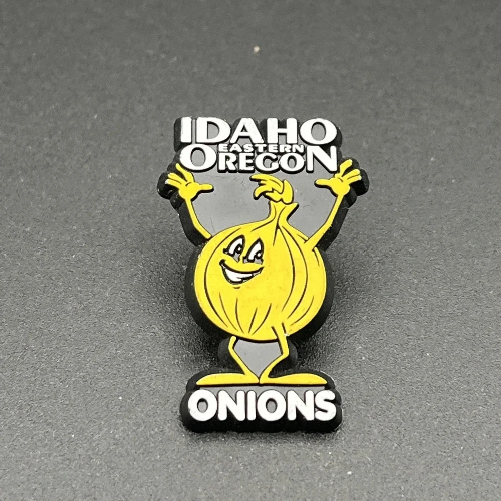 Vintage Idaho Eastern Oregon Onions USA‎ Plastic Lapel Hat Pin